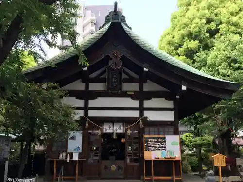 三輪神社の本殿・本堂