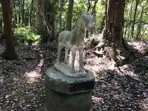 八王子神社の狛犬