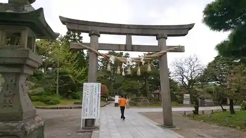 白山神社の鳥居