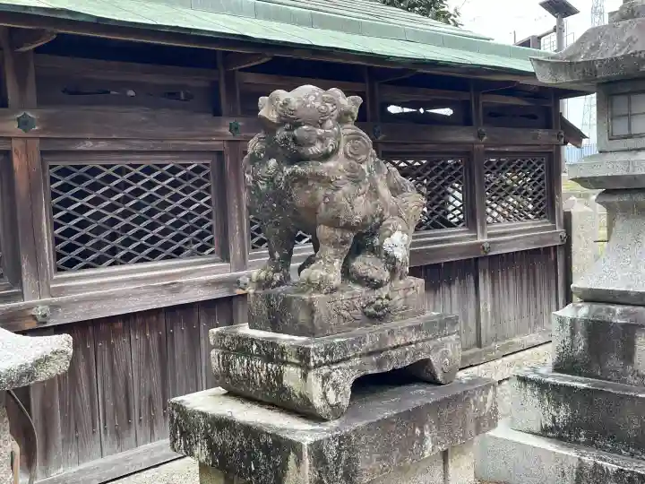 總社神社の{uncategorized: "未分類", other: "その他", undefined: "問題あり", building: "その他建物", grave: "お墓", sacred_gate: "鳥居", guardian: "狛犬", statue: "像", buddha: "仏像", history: "歴史", nature: "自然", garden: "庭園", animal: "動物", pagoda: "塔", temizu: "手水舎", mountain_gate: "山門・神門", sanctuary: "本殿・本堂", subordinate: "末社・摂社", art: "芸術", scenery: "景色", jizo: "地蔵", ema: "絵馬", goshuin: "御朱印", omikuji: "おみくじ", items: "授与品その他", amulet: "お守り", goshuincho: "御朱印帳", eats: "食事", festival: "お祭り", votive_dance: "神楽", shichigosan: "七五三参", wedding: "結婚式", experience: "体験その他", initially: "初詣", around: "周辺", anti_infection: "感染症対策"}