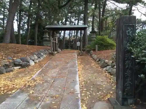 新潟縣護國神社の建物その他