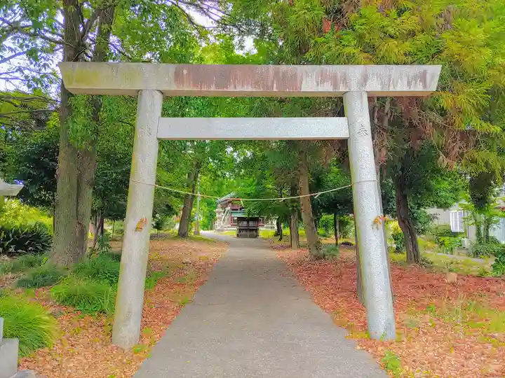 鈴置神社(矢合)の鳥居