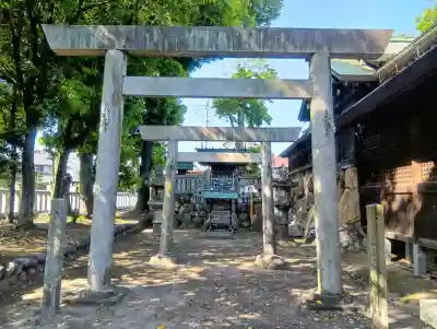 御井神社の{uncategorized: "未分類", other: "その他", undefined: "問題あり", building: "その他建物", grave: "お墓", sacred_gate: "鳥居", guardian: "狛犬", statue: "像", buddha: "仏像", history: "歴史", nature: "自然", garden: "庭園", animal: "動物", pagoda: "塔", temizu: "手水舎", mountain_gate: "山門・神門", sanctuary: "本殿・本堂", subordinate: "末社・摂社", art: "芸術", scenery: "景色", jizo: "地蔵", ema: "絵馬", goshuin: "御朱印", omikuji: "おみくじ", items: "授与品その他", amulet: "お守り", goshuincho: "御朱印帳", eats: "食事", festival: "お祭り", votive_dance: "神楽", shichigosan: "七五三参", wedding: "結婚式", experience: "体験その他", initially: "初詣", around: "周辺", anti_infection: "感染症対策"}