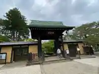 豪徳寺の山門・神門