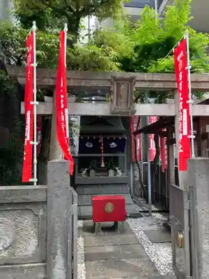 太郎稲荷神社の鳥居