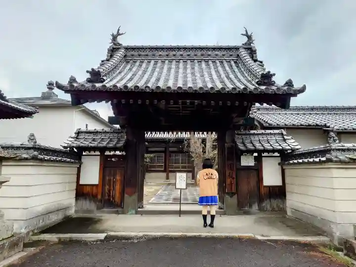 円龍寺(円竜寺)の山門・神門