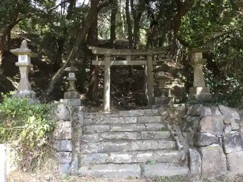 神社の鳥居