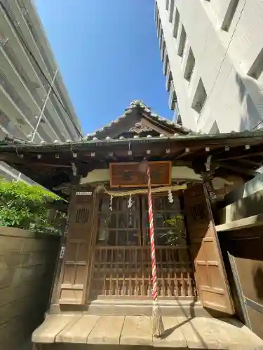 古壽老稲荷神社の{uncategorized: "未分類", other: "その他", undefined: "問題あり", building: "その他建物", grave: "お墓", sacred_gate: "鳥居", guardian: "狛犬", statue: "像", buddha: "仏像", history: "歴史", nature: "自然", garden: "庭園", animal: "動物", pagoda: "塔", temizu: "手水舎", mountain_gate: "山門・神門", sanctuary: "本殿・本堂", subordinate: "末社・摂社", art: "芸術", scenery: "景色", jizo: "地蔵", ema: "絵馬", goshuin: "御朱印", omikuji: "おみくじ", items: "授与品その他", amulet: "お守り", goshuincho: "御朱印帳", eats: "食事", festival: "お祭り", votive_dance: "神楽", shichigosan: "七五三参", wedding: "結婚式", experience: "体験その他", initially: "初詣", around: "周辺", anti_infection: "感染症対策"}