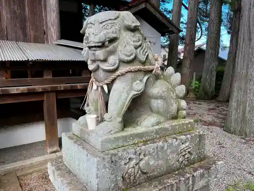 荏名神社の狛犬