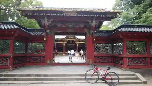 根津神社の山門・神門