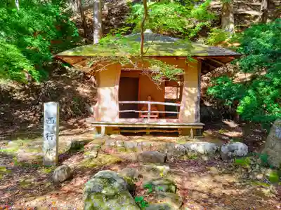 西行庵（吉野町）の本殿・本堂