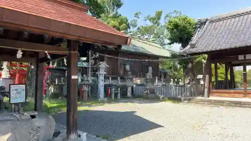 神明生田神社の{uncategorized: "未分類", other: "その他", undefined: "問題あり", building: "その他建物", grave: "お墓", sacred_gate: "鳥居", guardian: "狛犬", statue: "像", buddha: "仏像", history: "歴史", nature: "自然", garden: "庭園", animal: "動物", pagoda: "塔", temizu: "手水舎", mountain_gate: "山門・神門", sanctuary: "本殿・本堂", subordinate: "末社・摂社", art: "芸術", scenery: "景色", jizo: "地蔵", ema: "絵馬", goshuin: "御朱印", omikuji: "おみくじ", items: "授与品その他", amulet: "お守り", goshuincho: "御朱印帳", eats: "食事", festival: "お祭り", votive_dance: "神楽", shichigosan: "七五三参", wedding: "結婚式", experience: "体験その他", initially: "初詣", around: "周辺", anti_infection: "感染症対策"}