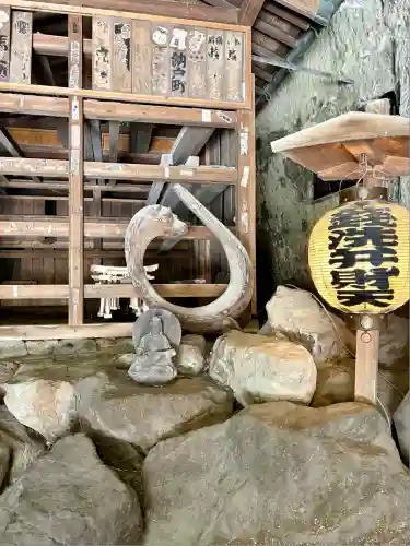 銭洗弁財天宇賀福神社(神奈川県)