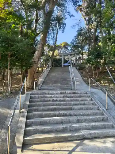 老津神社の{uncategorized: "未分類", other: "その他", undefined: "問題あり", building: "その他建物", grave: "お墓", sacred_gate: "鳥居", guardian: "狛犬", statue: "像", buddha: "仏像", history: "歴史", nature: "自然", garden: "庭園", animal: "動物", pagoda: "塔", temizu: "手水舎", mountain_gate: "山門・神門", sanctuary: "本殿・本堂", subordinate: "末社・摂社", art: "芸術", scenery: "景色", jizo: "地蔵", ema: "絵馬", goshuin: "御朱印", omikuji: "おみくじ", items: "授与品その他", amulet: "お守り", goshuincho: "御朱印帳", eats: "食事", festival: "お祭り", votive_dance: "神楽", shichigosan: "七五三参", wedding: "結婚式", experience: "体験その他", initially: "初詣", around: "周辺", anti_infection: "感染症対策"}