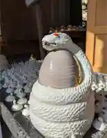 川越熊野神社の{uncategorized: "未分類", other: "その他", undefined: "問題あり", building: "その他建物", grave: "お墓", sacred_gate: "鳥居", guardian: "狛犬", statue: "像", buddha: "仏像", history: "歴史", nature: "自然", garden: "庭園", animal: "動物", pagoda: "塔", temizu: "手水舎", mountain_gate: "山門・神門", sanctuary: "本殿・本堂", subordinate: "末社・摂社", art: "芸術", scenery: "景色", jizo: "地蔵", ema: "絵馬", goshuin: "御朱印", omikuji: "おみくじ", items: "授与品その他", amulet: "お守り", goshuincho: "御朱印帳", eats: "食事", festival: "お祭り", votive_dance: "神楽", shichigosan: "七五三参", wedding: "結婚式", experience: "体験その他", initially: "初詣", around: "周辺", anti_infection: "感染症対策"}