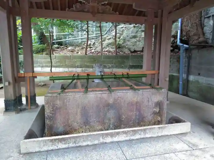 江島神社の手水舎