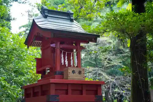 間々田八幡宮の末社