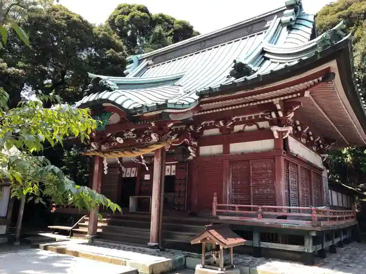 大頭龍神社の本殿・本堂