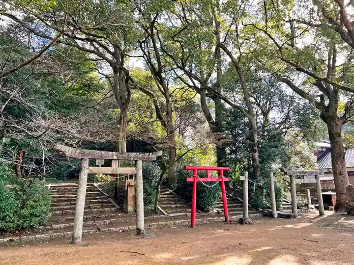 岡崎八幡宮の鳥居