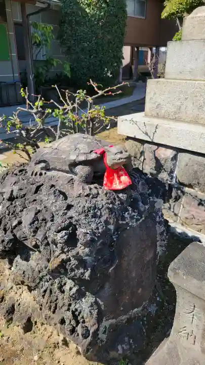 隅田川神社の{uncategorized: "未分類", other: "その他", undefined: "問題あり", building: "その他建物", grave: "お墓", sacred_gate: "鳥居", guardian: "狛犬", statue: "像", buddha: "仏像", history: "歴史", nature: "自然", garden: "庭園", animal: "動物", pagoda: "塔", temizu: "手水舎", mountain_gate: "山門・神門", sanctuary: "本殿・本堂", subordinate: "末社・摂社", art: "芸術", scenery: "景色", jizo: "地蔵", ema: "絵馬", goshuin: "御朱印", omikuji: "おみくじ", items: "授与品その他", amulet: "お守り", goshuincho: "御朱印帳", eats: "食事", festival: "お祭り", votive_dance: "神楽", shichigosan: "七五三参", wedding: "結婚式", experience: "体験その他", initially: "初詣", around: "周辺", anti_infection: "感染症対策"}