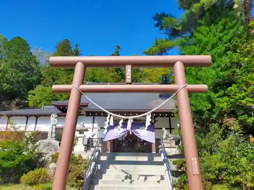 山津見神社の鳥居