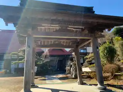 真照寺の山門・神門