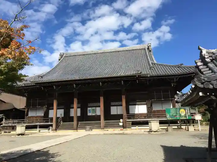 西教寺の本殿・本堂