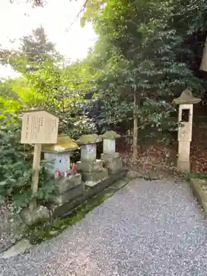 毛谷黒龍神社の末社・摂社