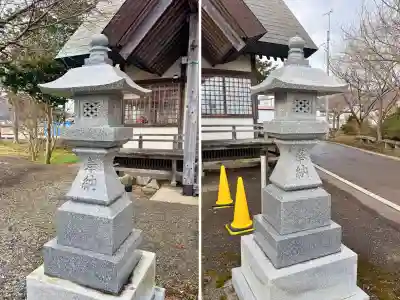 月崎神社の{uncategorized: "未分類", other: "その他", undefined: "問題あり", building: "その他建物", grave: "お墓", sacred_gate: "鳥居", guardian: "狛犬", statue: "像", buddha: "仏像", history: "歴史", nature: "自然", garden: "庭園", animal: "動物", pagoda: "塔", temizu: "手水舎", mountain_gate: "山門・神門", sanctuary: "本殿・本堂", subordinate: "末社・摂社", art: "芸術", scenery: "景色", jizo: "地蔵", ema: "絵馬", goshuin: "御朱印", omikuji: "おみくじ", items: "授与品その他", amulet: "お守り", goshuincho: "御朱印帳", eats: "食事", festival: "お祭り", votive_dance: "神楽", shichigosan: "七五三参", wedding: "結婚式", experience: "体験その他", initially: "初詣", around: "周辺", anti_infection: "感染症対策"}