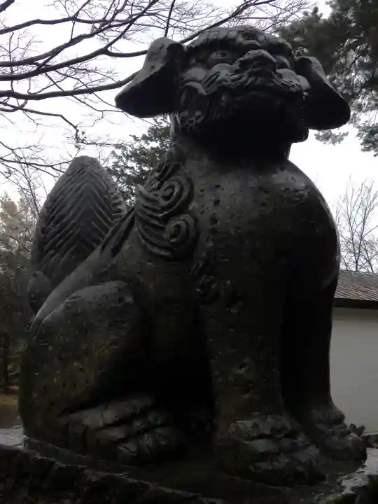 鷹栖神社の狛犬