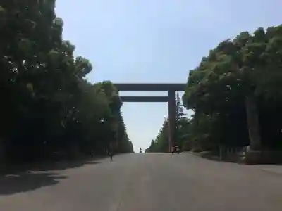 靖國神社の鳥居