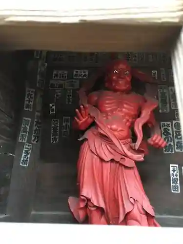 千葉寺の像