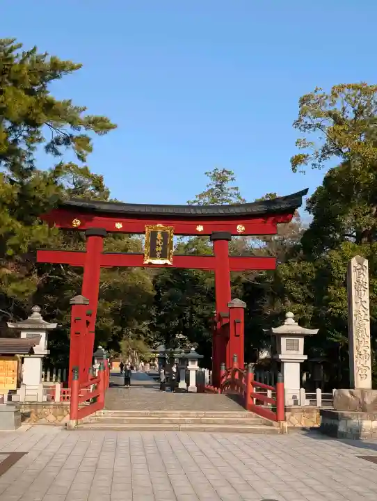 氣比神宮の{uncategorized: "未分類", other: "その他", undefined: "問題あり", building: "その他建物", grave: "お墓", sacred_gate: "鳥居", guardian: "狛犬", statue: "像", buddha: "仏像", history: "歴史", nature: "自然", garden: "庭園", animal: "動物", pagoda: "塔", temizu: "手水舎", mountain_gate: "山門・神門", sanctuary: "本殿・本堂", subordinate: "末社・摂社", art: "芸術", scenery: "景色", jizo: "地蔵", ema: "絵馬", goshuin: "御朱印", omikuji: "おみくじ", items: "授与品その他", amulet: "お守り", goshuincho: "御朱印帳", eats: "食事", festival: "お祭り", votive_dance: "神楽", shichigosan: "七五三参", wedding: "結婚式", experience: "体験その他", initially: "初詣", around: "周辺", anti_infection: "感染症対策"}