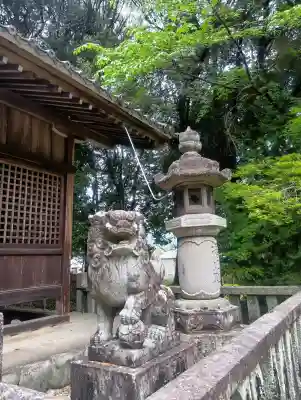熊野神社の{uncategorized: "未分類", other: "その他", undefined: "問題あり", building: "その他建物", grave: "お墓", sacred_gate: "鳥居", guardian: "狛犬", statue: "像", buddha: "仏像", history: "歴史", nature: "自然", garden: "庭園", animal: "動物", pagoda: "塔", temizu: "手水舎", mountain_gate: "山門・神門", sanctuary: "本殿・本堂", subordinate: "末社・摂社", art: "芸術", scenery: "景色", jizo: "地蔵", ema: "絵馬", goshuin: "御朱印", omikuji: "おみくじ", items: "授与品その他", amulet: "お守り", goshuincho: "御朱印帳", eats: "食事", festival: "お祭り", votive_dance: "神楽", shichigosan: "七五三参", wedding: "結婚式", experience: "体験その他", initially: "初詣", around: "周辺", anti_infection: "感染症対策"}