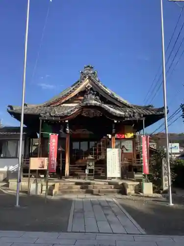 長福寺の本殿