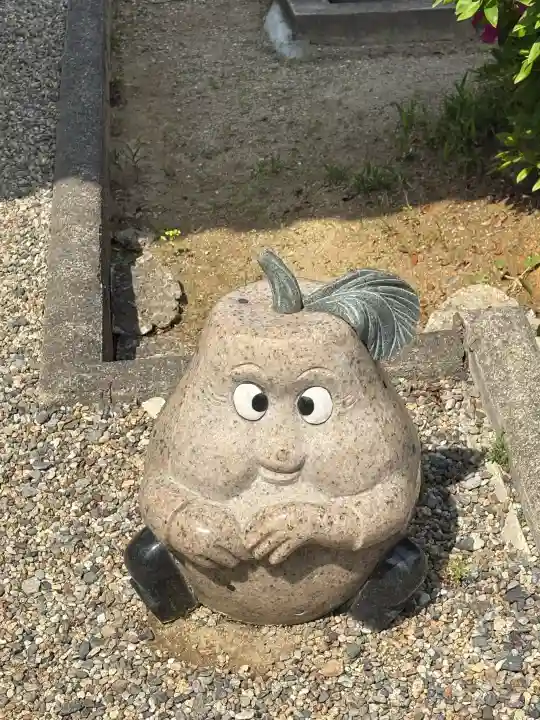 白國神社の{uncategorized: "未分類", other: "その他", undefined: "問題あり", building: "その他建物", grave: "お墓", sacred_gate: "鳥居", guardian: "狛犬", statue: "像", buddha: "仏像", history: "歴史", nature: "自然", garden: "庭園", animal: "動物", pagoda: "塔", temizu: "手水舎", mountain_gate: "山門・神門", sanctuary: "本殿・本堂", subordinate: "末社・摂社", art: "芸術", scenery: "景色", jizo: "地蔵", ema: "絵馬", goshuin: "御朱印", omikuji: "おみくじ", items: "授与品その他", amulet: "お守り", goshuincho: "御朱印帳", eats: "食事", festival: "お祭り", votive_dance: "神楽", shichigosan: "七五三参", wedding: "結婚式", experience: "体験その他", initially: "初詣", around: "周辺", anti_infection: "感染症対策"}