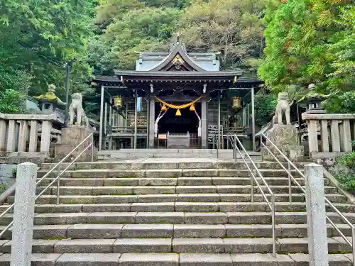 八幡神社の本殿・本堂