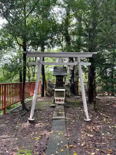 稲荷諏訪合神社(東京都)