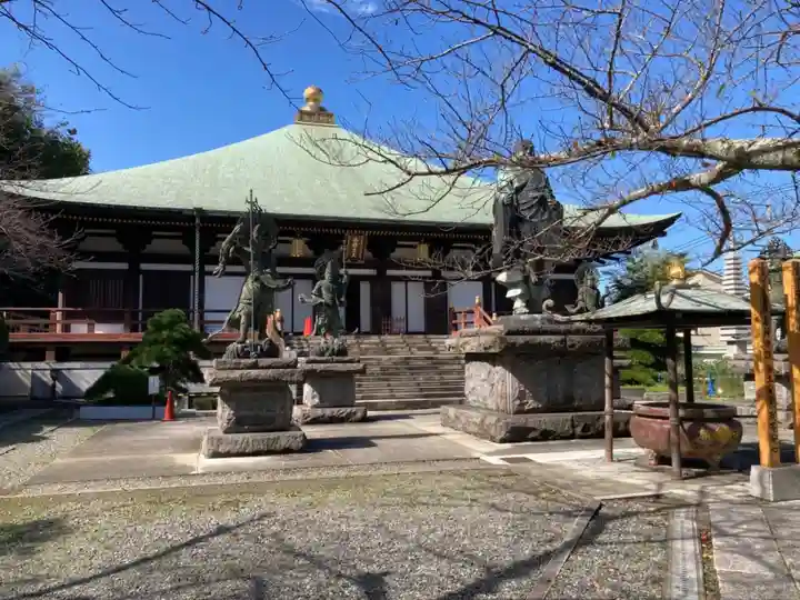 長勝寺の本殿・本堂