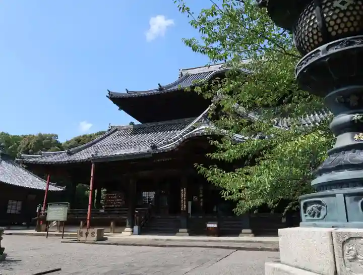 粉河寺の本殿・本堂