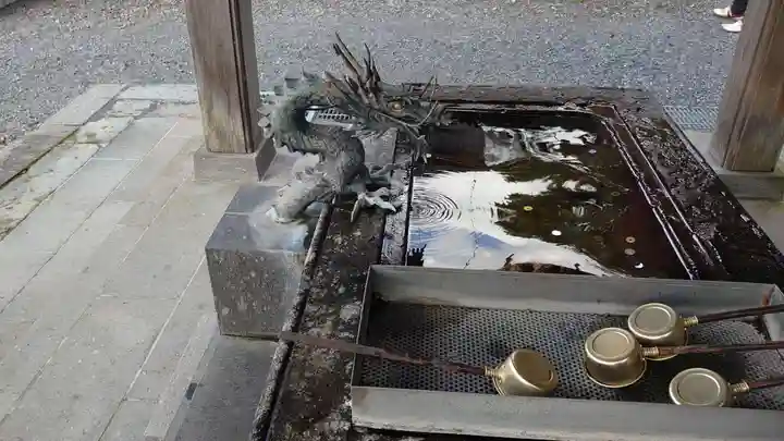 南湖神社の手水舎