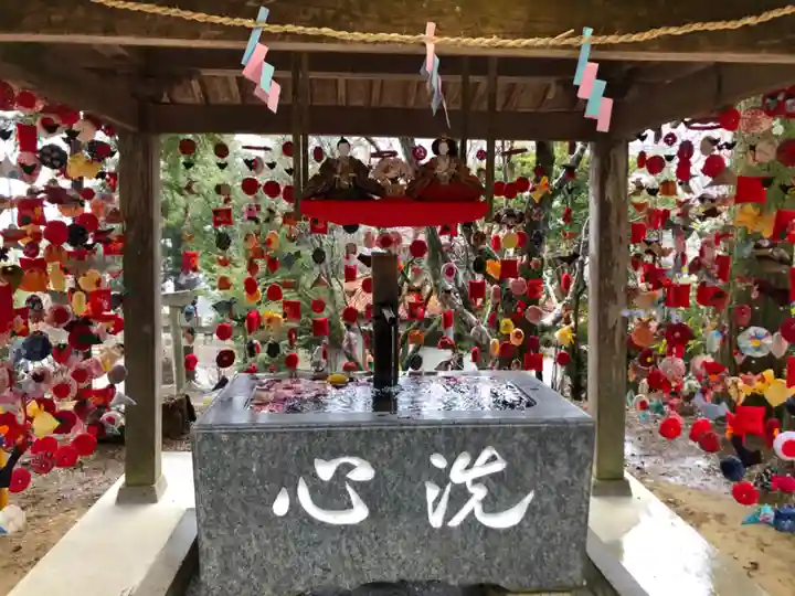 坂本八幡神社の手水舎