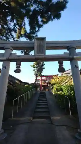 開運稲荷神社の鳥居