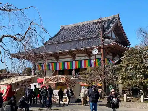 西新井大師総持寺の本殿・本堂