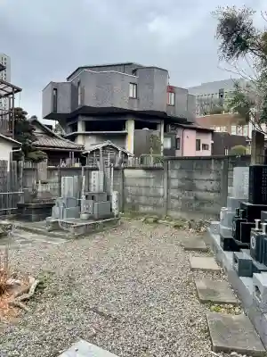 正慶寺の{uncategorized: "未分類", other: "その他", undefined: "問題あり", building: "その他建物", grave: "お墓", sacred_gate: "鳥居", guardian: "狛犬", statue: "像", buddha: "仏像", history: "歴史", nature: "自然", garden: "庭園", animal: "動物", pagoda: "塔", temizu: "手水舎", mountain_gate: "山門・神門", sanctuary: "本殿・本堂", subordinate: "末社・摂社", art: "芸術", scenery: "景色", jizo: "地蔵", ema: "絵馬", goshuin: "御朱印", omikuji: "おみくじ", items: "授与品その他", amulet: "お守り", goshuincho: "御朱印帳", eats: "食事", festival: "お祭り", votive_dance: "神楽", shichigosan: "七五三参", wedding: "結婚式", experience: "体験その他", initially: "初詣", around: "周辺", anti_infection: "感染症対策"}