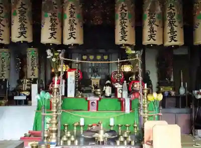 泉蔵院の本殿・本堂