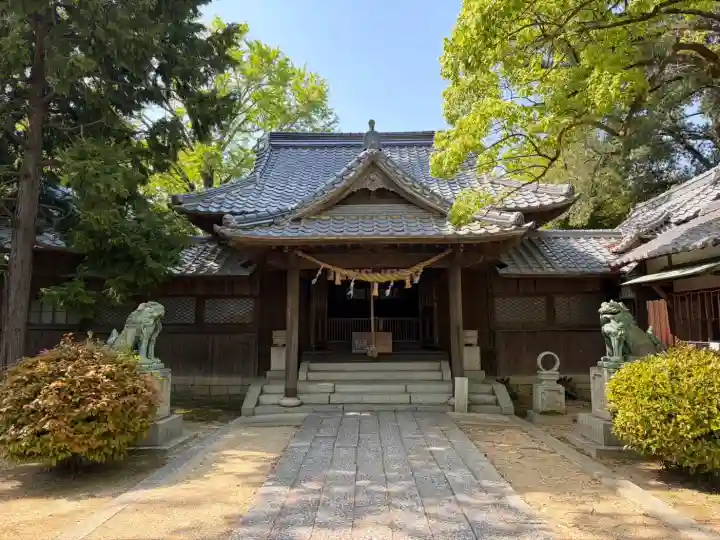 老松神社の{uncategorized: "未分類", other: "その他", undefined: "問題あり", building: "その他建物", grave: "お墓", sacred_gate: "鳥居", guardian: "狛犬", statue: "像", buddha: "仏像", history: "歴史", nature: "自然", garden: "庭園", animal: "動物", pagoda: "塔", temizu: "手水舎", mountain_gate: "山門・神門", sanctuary: "本殿・本堂", subordinate: "末社・摂社", art: "芸術", scenery: "景色", jizo: "地蔵", ema: "絵馬", goshuin: "御朱印", omikuji: "おみくじ", items: "授与品その他", amulet: "お守り", goshuincho: "御朱印帳", eats: "食事", festival: "お祭り", votive_dance: "神楽", shichigosan: "七五三参", wedding: "結婚式", experience: "体験その他", initially: "初詣", around: "周辺", anti_infection: "感染症対策"}