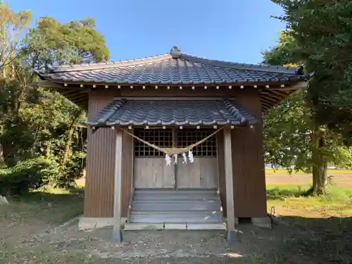 八幡神社の本殿・本堂