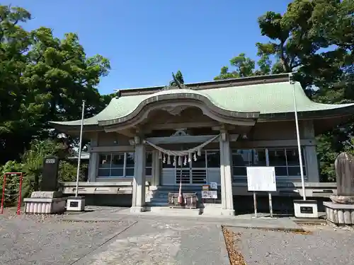 服織田神社の本殿・本堂