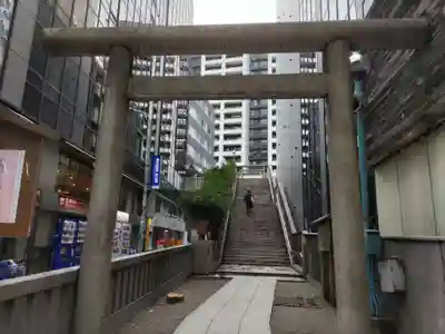 宮益御嶽神社の鳥居